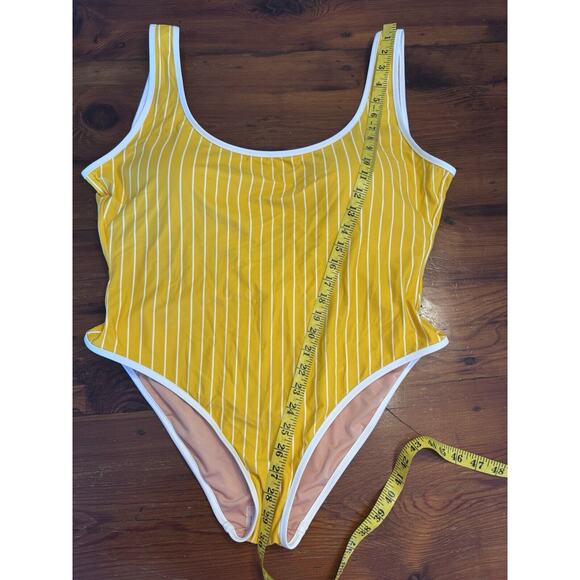 J Crew Scoopneck one-piece swimsuit in Stripe Sunflower Yellow Womens Sz 18 NWT - Picture 4 of 16